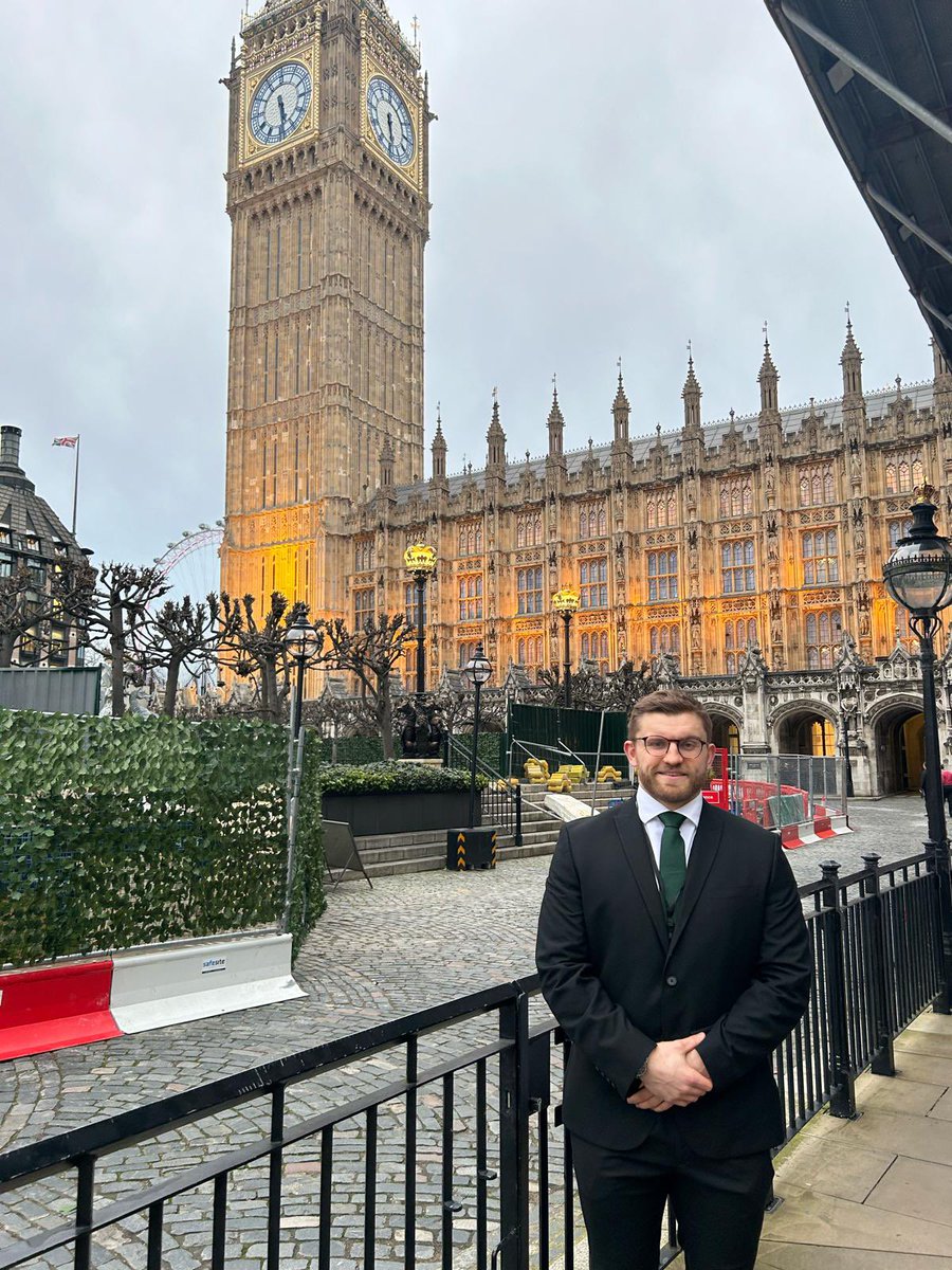 Feeling very fortunate to have been invited to the Houses of Parliament to chat about regenerative farming and aquaculture as part of the @YoungAquaSoc #aquaculture #fishfarming #yas #sustainableaquaculture #regenerativefarming #PhD #phdlife