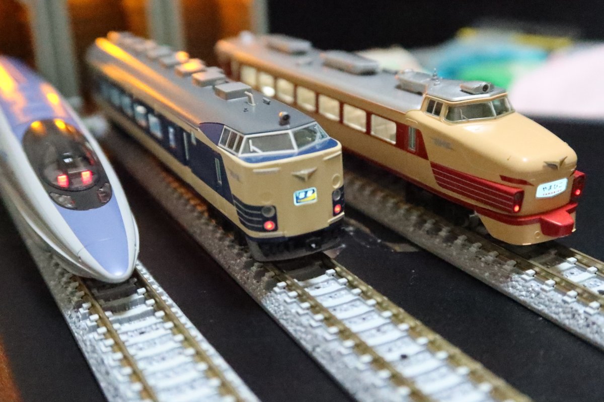 現在、京都鉄道博物館においては、期間限定で実機車両 テールランプ