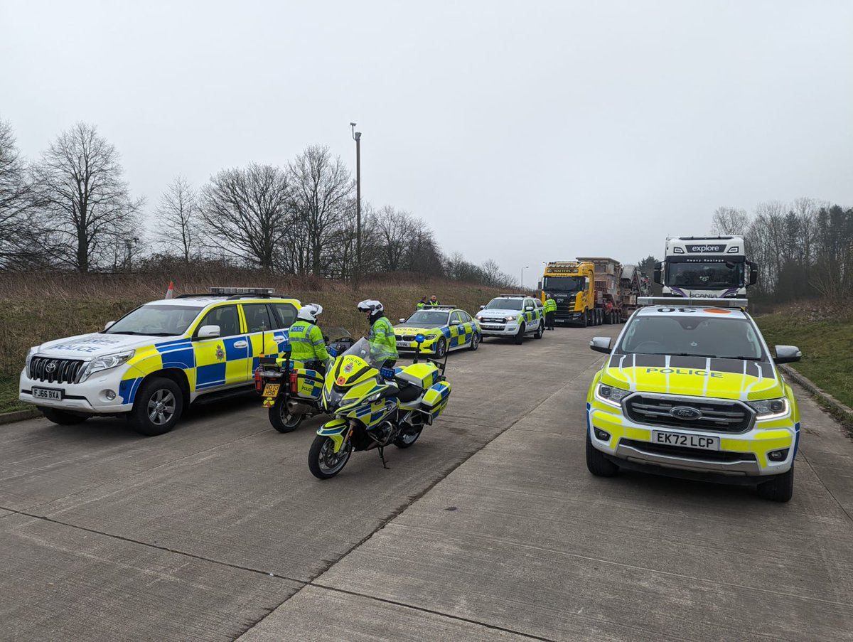 This morning, we've been moving another #abload from J28 #M1 to Hillhead Quarry, #highpeak via #chesterfield & #chelmorton

#opsbikes