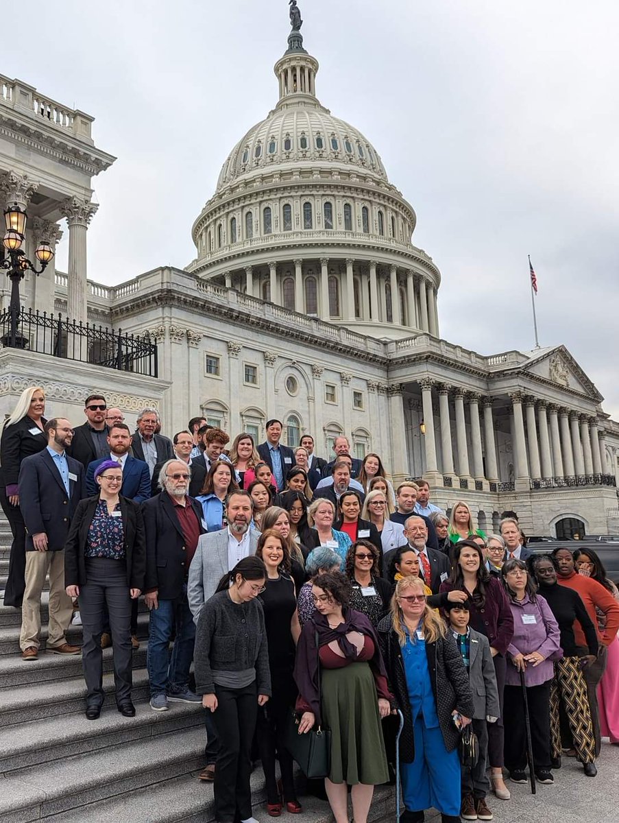 NPFMatt's tweet photo. The awesome @NPF advocates at Capitol Hill! #npfadvocacy #SafeStepAct #HELPcopaysAct #npfcure https://t.co/vuHVZFKaBY