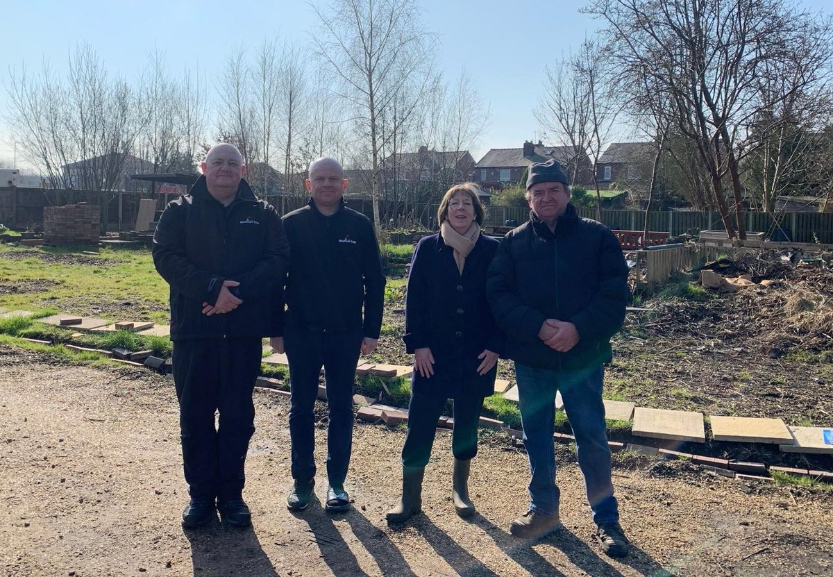 Thank you to @MaxEdgeCIC and @AvenueSexton for talking to us, Dr Ruth Hussey, The @HS_Merseyside , and Nigel Lanceley DL about helping young people to express their emotions in creative ways, and for providing the allotment as a space for local community groups in St Helens.