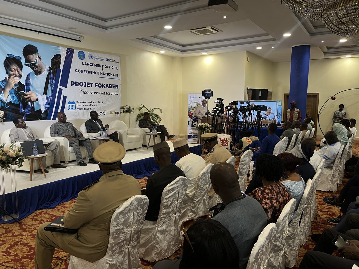 UN Peacebuilding Fund - PBF Mali (@pbfmali) on Twitter photo .<a href="/PierreAntoineA9/">Pierre-Antoine Archange</a> a réaffirmé l'engagement du <a href="/PBFMali/">UN Peacebuilding Fund - PBF Mali</a> en faveur des #jeunes & #femmes dans la consolidation de la #paix
«Ce projet contribuera à outiller les jeunes blogueurs & professionnels des médias pour lutter contre la #désinformation & renforcer la #cohésionsociale au 🇲🇱» .<a href="/PierreAntoineA9/">Pierre-Antoine Archange</a> a réaffirmé l'engagement du <a href="/PBFMali/">UN Peacebuilding Fund - PBF Mali</a> en faveur des #jeunes & #femmes dans la consolidation de la #paix
«Ce projet contribuera à outiller les jeunes blogueurs & professionnels des médias pour lutter contre la #désinformation & renforcer la #cohésionsociale au 🇲🇱»