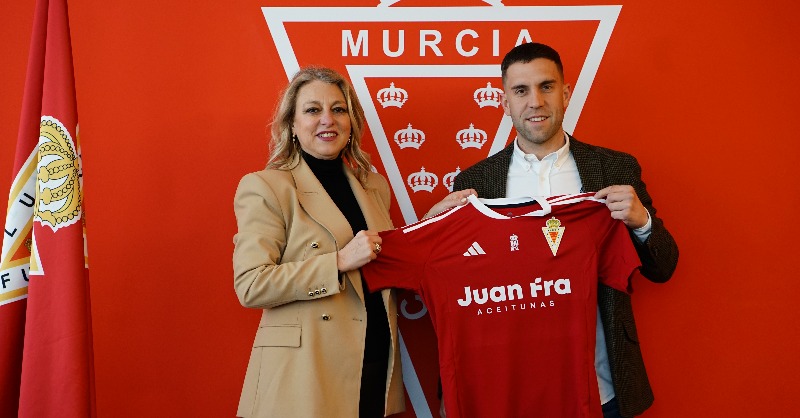 realmurciacfsad's tweet photo. J27 | 🫒 𝗔𝗰𝗲𝗶𝘁𝘂𝗻𝗮𝘀 𝗝𝘂𝗮𝗻 𝗙𝗿𝗮 acompañará al #RealMurciaCF como patrocinador principal en el partido de este domingo ante el @Linares_Dptvo 

©️ ¡𝘌𝘮𝘱𝘳𝘦𝘴𝘢𝘴 𝘲𝘶𝘦 𝘩𝘢𝘤𝘦𝘯 𝘦𝘲𝘶𝘪𝘱𝘰!
𝑹𝒆𝒂𝒍 𝑴𝒖𝒓𝒄𝒊𝒂 🤝 𝑨𝒄𝒆𝒊𝒕𝒖𝒏𝒂𝒔 𝑱𝒖𝒂𝒏 𝑭𝒓𝒂
