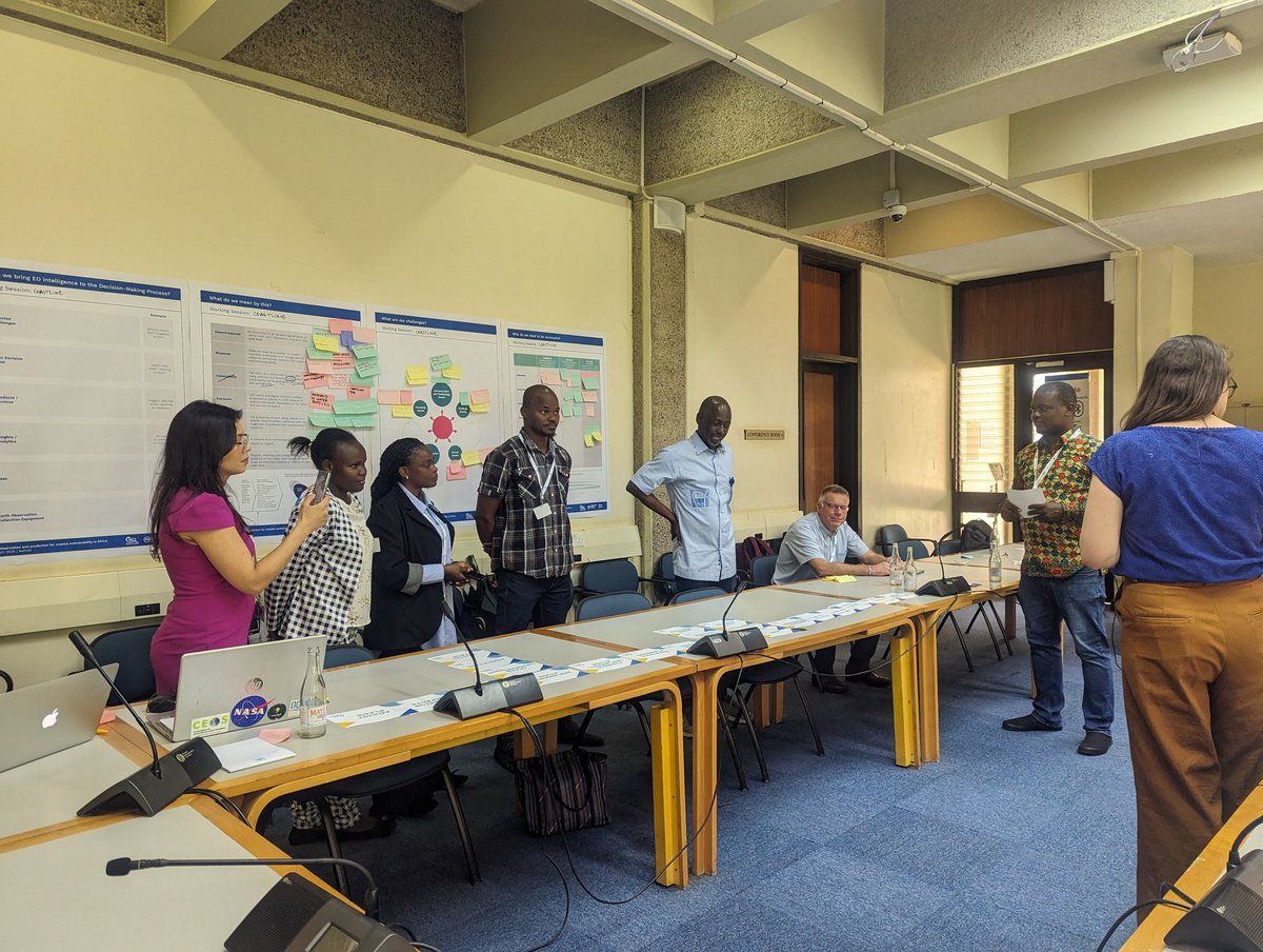 Leading the working group session on Coastlines and Bathymetry with @AB_Donna @ccm_ucc 
@GEOBluePlanet Ocean and Coastal observation and prediction workshop for policy and decision makers