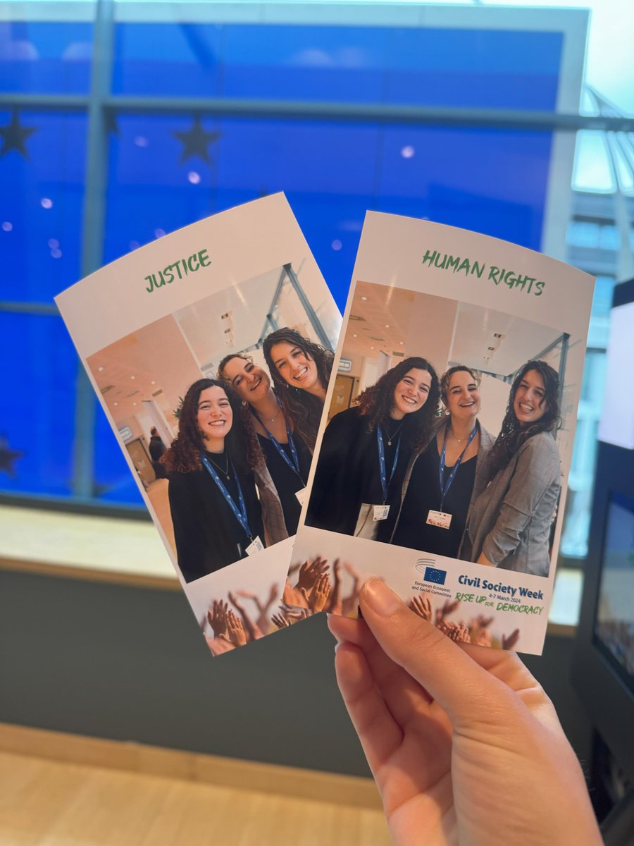 YFTAs_EU's tweet photo. 👉#CivilSocietyWeek at @EU_EESC just ended!
We're looking back at an amazing week - we met many new people and had great conversations on #sustainability & #FairTrade topics 🌱
A big thank you to everyone who passed by 👏
#YFTAs https://t.co/21ekmUfDL8