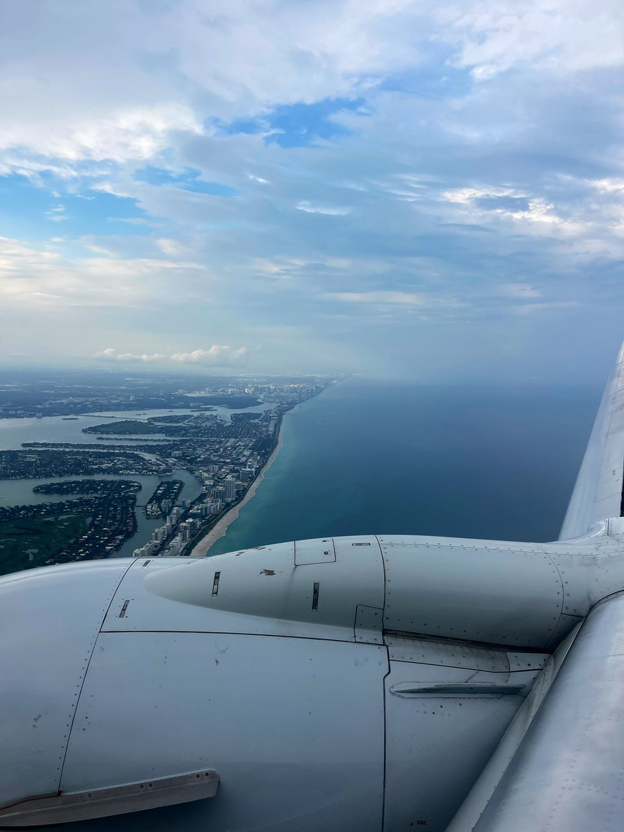 wode_maya's tweet photo. Just landed In Miami🇺🇸Where can I find Messi?🤩 https://t.co/l78KiGoKU3