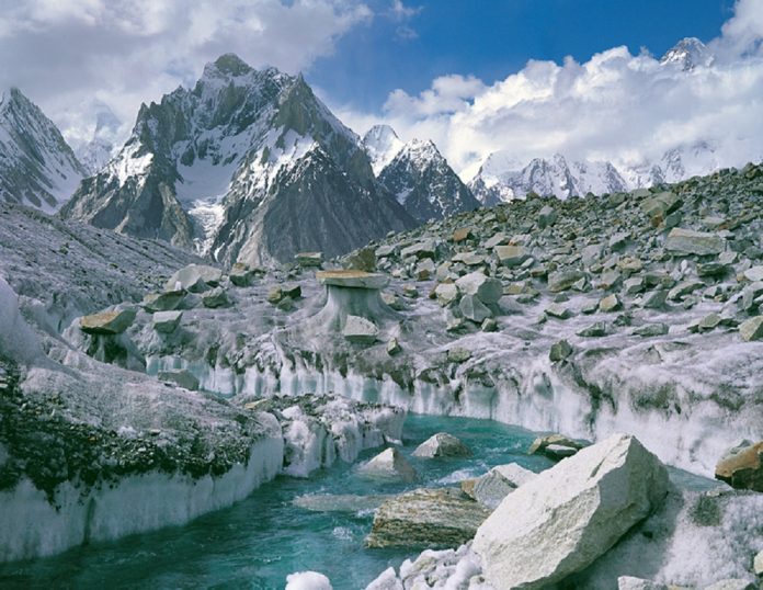 Batura Glacier, Gilgit Baltistan, Pakistan

ایسا ہے میرا پاکستان

#OurBeautifulPakistan
#BeautifulPakistan
#DiscoverPakistan
#ExplorePakistan
#TravelPakistan
#VisitPakistan