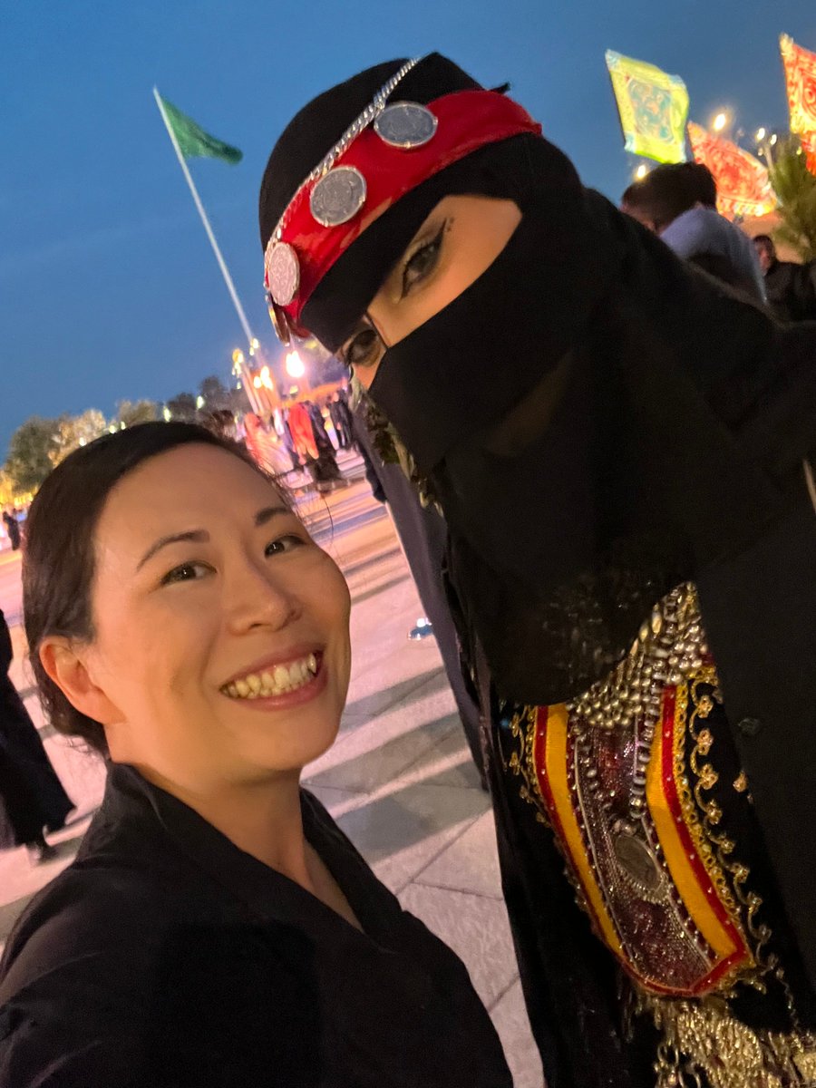 kinetikapeople's tweet photo. Our team collaborated with choreographer Charlene Low from @sardinesdanceco over 6 days to perform 6 shows for Founding Day celebrations, engaging 68 young women &amp; men, animating 68 vibrant silks reflecting the beauty of Saudi motifs &amp; patterns designed in 2023.

3/ https://t.co/loebWDhLkb
