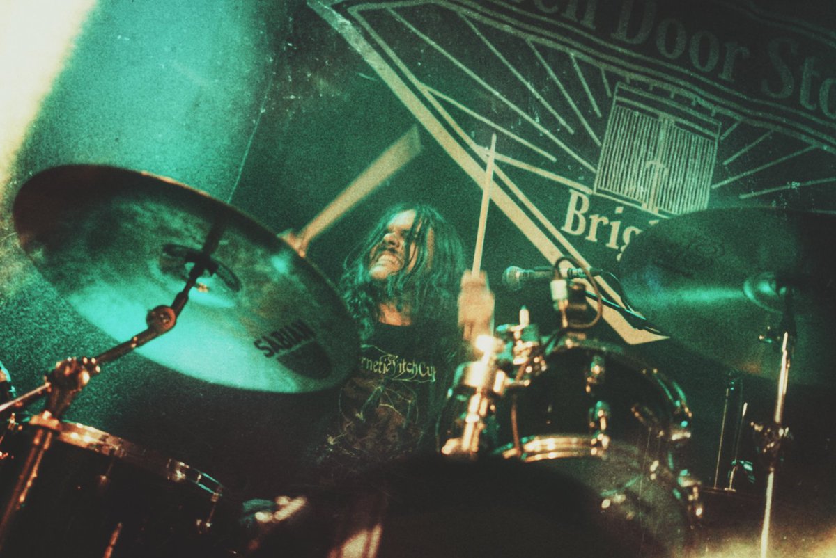 We're back out across the UK this month for three shows with our friends in Commoner 💀 these will be our only non-festival dates for a while!

28/03 - BOURNEMOUTH, Anvil
29/03 - BRIGHTON, Daltons
30/03 - NORWICH, Voodoo Daddys

📸 Ajit Dutta