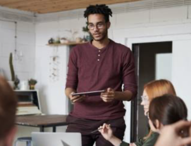 UCLChangeMinds's tweet image. 1/ 🚀 Excited to unveil our Bespoke Workshops Online! Tailored seminars and workshops designed for your team's unique needs. Learn more: bit.ly/49HcUun #BespokeLearning #OnlineWorkshops