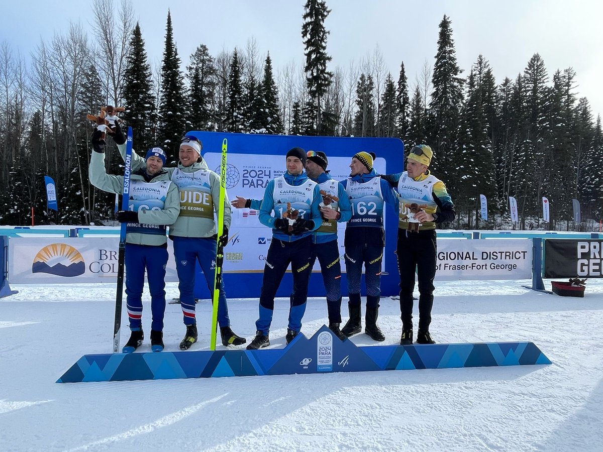 FFHandisport's tweet image. 𝐌𝐎𝐍𝐃𝐈𝐀𝐋 𝐏𝐀𝐑𝐀 𝐁𝐈𝐀𝐓𝐇𝐋𝐎𝐍 
DUO EN ARGENT 
Ouverture du compteur des médailles des 🇫🇷 en Colombie Britannique avec une très belle place de vice-champion du monde pour le binôme de Morzine-Avoriaz Anthony Chalençon &amp;amp; son guide Florian Michelon sur le Sprint 7,5 km.