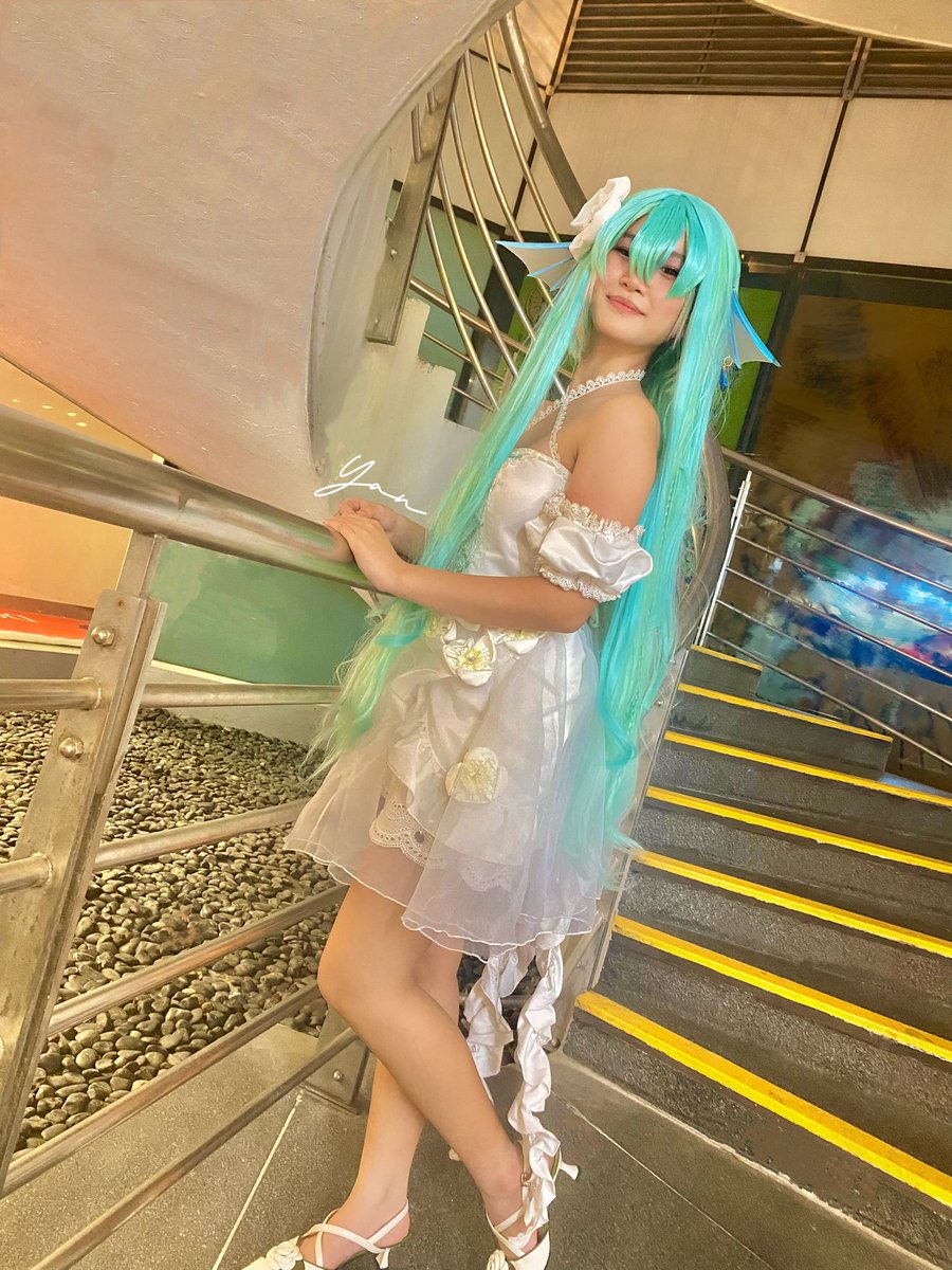 yancantcos's tweet photo. “Fish and chips, anyone?” 
🐠🌊

#FinanArt #FinanaRyugu #NIJISANJI_EN #nijisanjicos #cosplay https://t.co/vSIhKw0ZOL