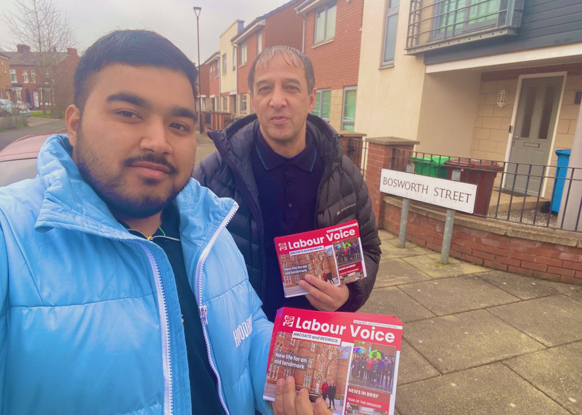 Out for a session of leafleting in sunny but breezy Ancoats alongside the Chair of Cheetham @habibrehman75 for the @McrLabour candidate Julie 🌹