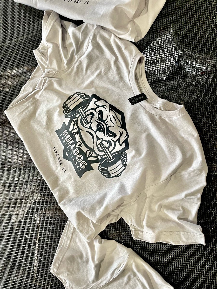 BakersSports's tweet image. We love a good #ScreenPrinted logo!🙌🏻💪🏻🌟

Shane Matthews (@SMniner) made this #BakersMade gear happen in ample time for the Suwannee Boy&apos;s Weightlifting team!

@SuwanneeDogs

#ProductionLine #MadeInTheUSA #SportsApparel #WeightLifting #SportingGoods