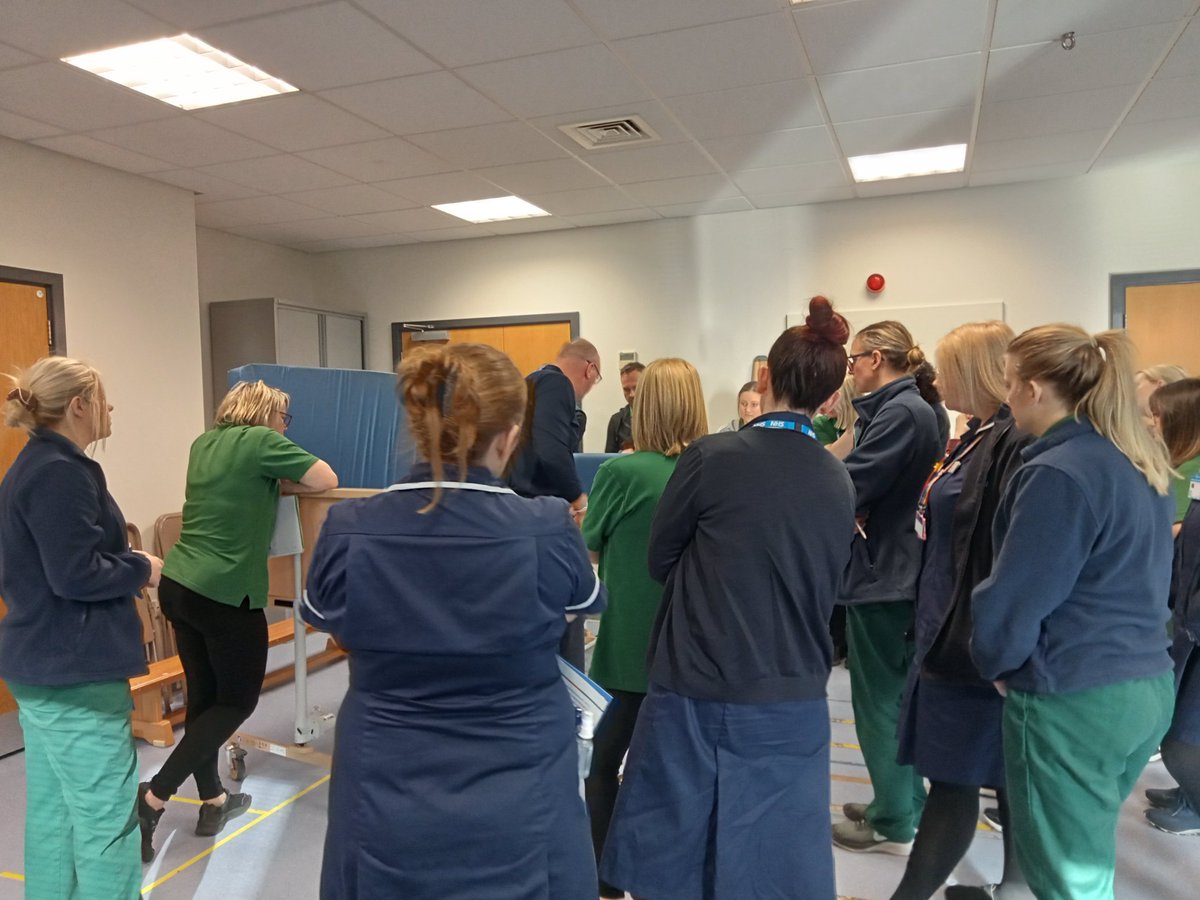 Fantastic joint learning event between Paediatric Occupational Therapists and Nurses today around bed provision. Loved the energy in the room around safe equipment provision! @CTS_OT @LscftChildren @AHPleadership @GarethJDaviesOT @lara_slater @ChrisOliverNHS @rebeccahigham