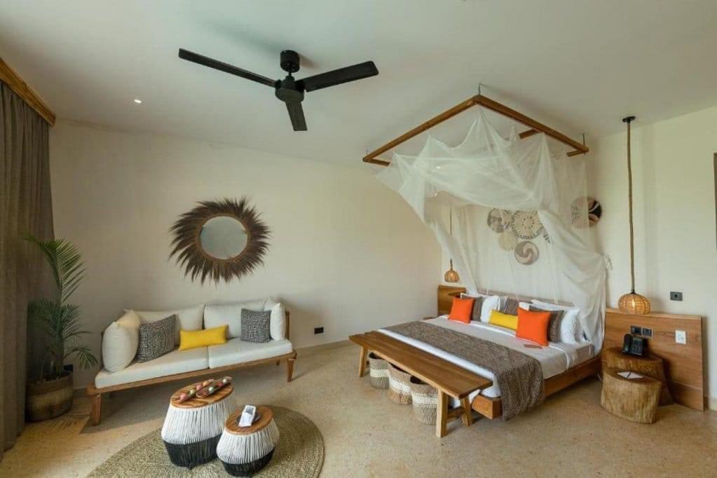 AmazingAdventzw's tweet photo. Zanzibar Honeymoon experience ✨

Spice up your honeymoon in the tropical island of Zanzibar with ultimate luxury experience at Kwanza Resort Zanzibar🏝️

*Unforgettable romantic experience
*Five star luxury experience
*Exclusive excursions in Zanzibar https://t.co/Vm9rOelupk