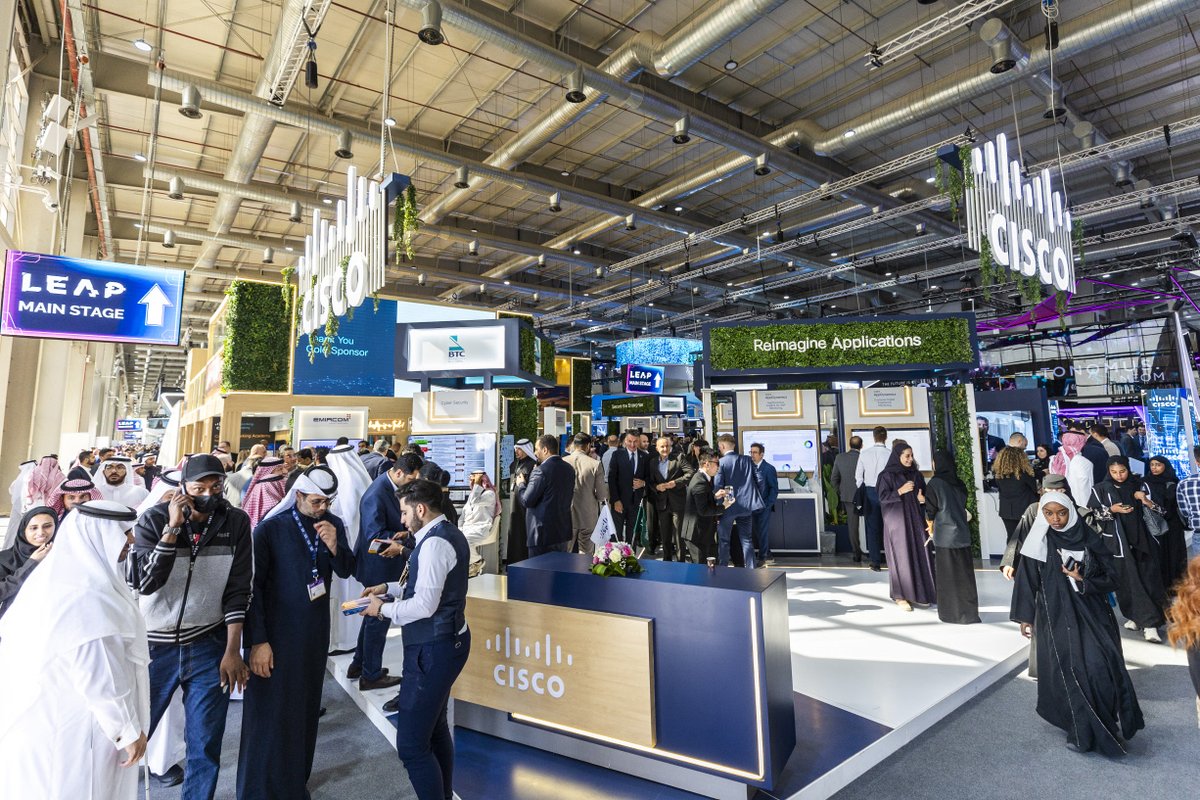 CiscoSaudia's tweet image. What an incredible final day at #LEAP24! Our team and partners at the Cisco booth showcased the latest #AI embedded technologies geared towards powering the Kingdom’s digital transformation.

#CiscoLEAP #CiscoSaudi