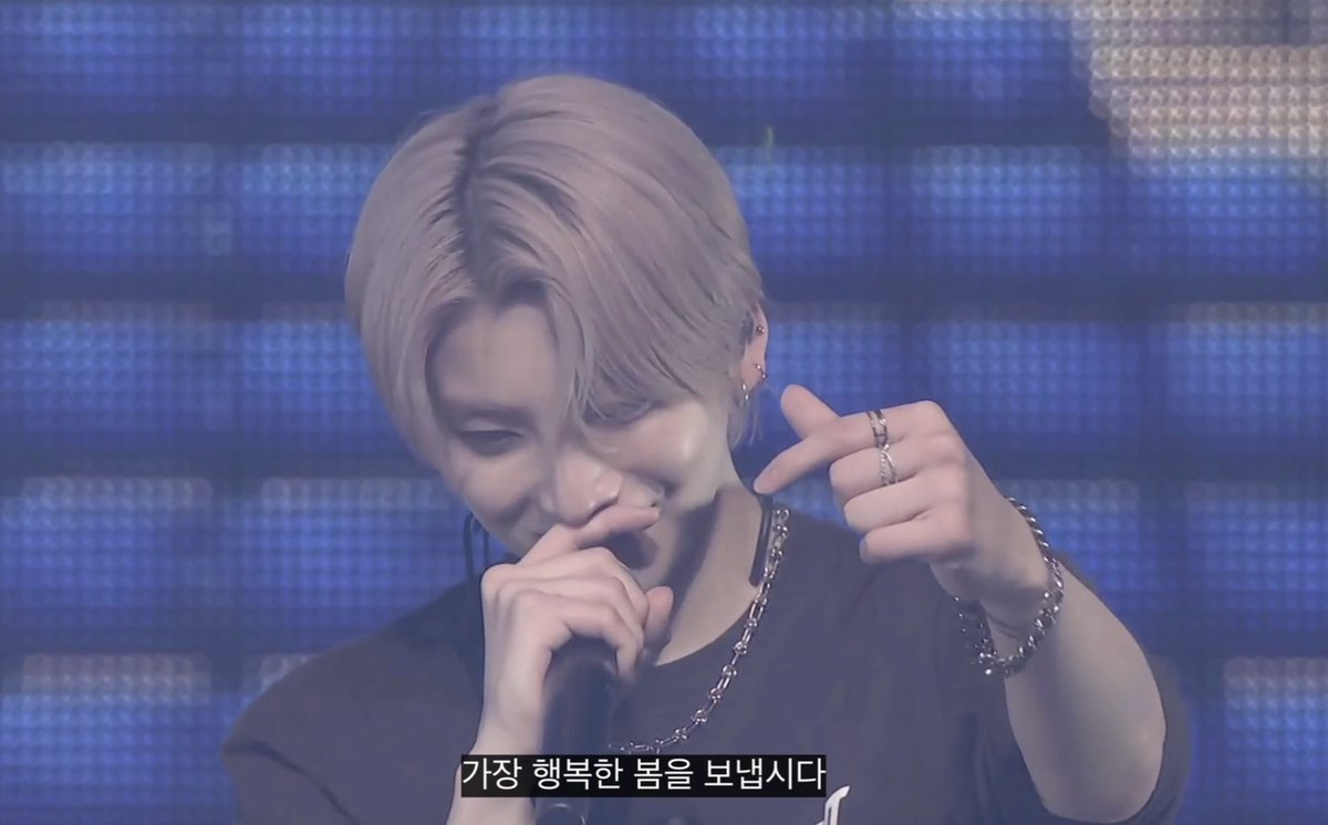 유마 아까 소감에서도 가장 행복한 봄을 보내자고 하고 이번 위버스 게시글에서도 언급한거 보면 신곡이 사계절 특히 봄 관련된 노래이긴 한가봐...