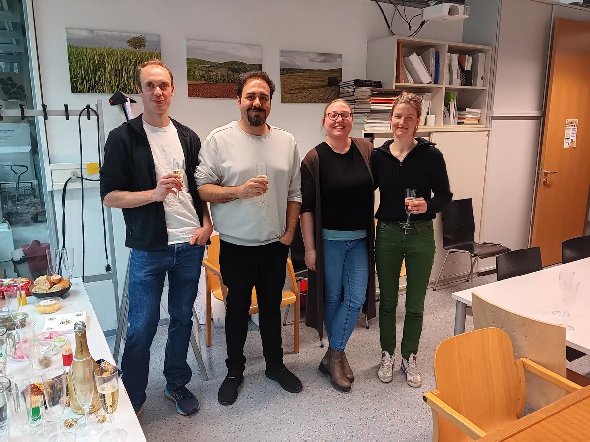 Team assembled - big thx to Simon, Babak and Isabel for their dedicated work @BreedMicro