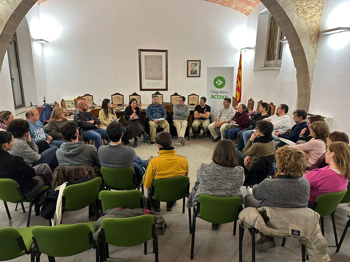 6️⃣a trobada del Consell de Promoció Econòmica de #Llagostera.
👉Van participar 1️⃣8️⃣ empreses i professionals.
👉Es van valorar les accions per a potenciar el comerç llagosterenc.

👀 Trobareu tota la informació dels temes que es van tractar a la pàgina web de l'Ajuntament.