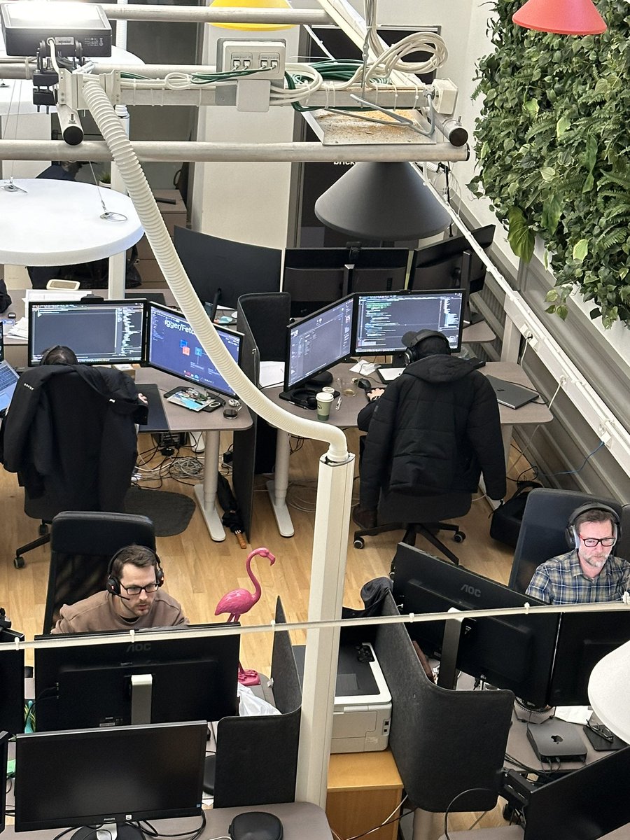 Steverino541's tweet photo. Here are some of my colleagues at the Skövde office where we are hard at work on this to support automatic #investments in Norway just as we do in Sweden with #Autogiro Functionality is exactly the same so we just have to add a new interface 😀 https://t.co/u2jBeXM6Zp