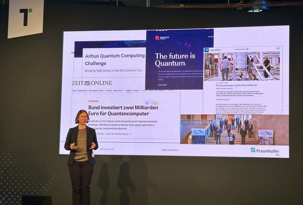 transform_show's tweet image. #Quantencomputing kann bei der Optimierung von Logistikketten und Energienetzen effizientere und schnellere Lösungen als andere Methoden bieten. Welche Entwicklungsschritte dazu notwendig sind, zeigt PD Dr. habil. Jeanette Miriam Lorenz (@FraunhoferIKS) auf der #TRANSFORM24.
