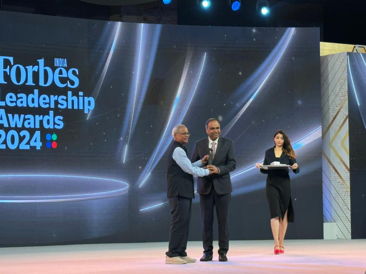 .@TataMotors has defied the odds to emerge as India’s third-largest carmaker and is now gunning for more. .@Schandr80504296, MD, Tata Motors, receives #FILA2024 Turnaround Star. Watch #FILA2024 LIVE here: youtube.com/watch?v=Pcwm2U…