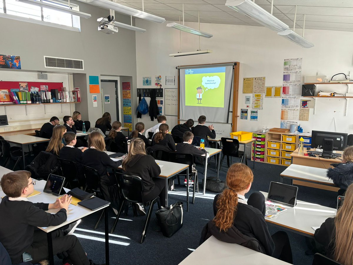 S1 pupils <a href="/GHSfalkirk/">Graeme High School</a> learning all about Apprenticeships #ScotAppWeek24 <a href="/Graeme_DYW/">Graeme DYW</a> <a href="/DYW_ForthValley/">DYW Forth Valley</a> <a href="/ForthSds/">SDSForthValley</a>