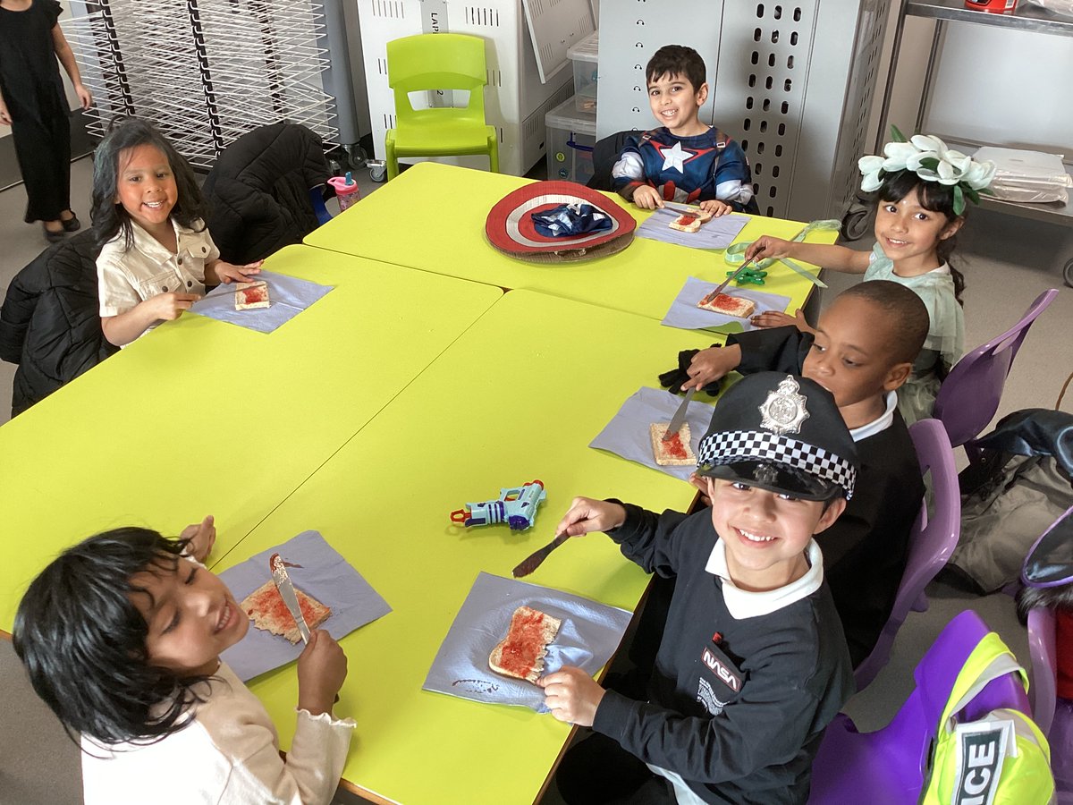 olive__preston's tweet photo. Reception children have been busy with a variety of activities linked to #WorldBookDay2024 #LoveReading #LoveWriting #LoveBooks #ReadingForPleasure #MakingLearningComeAlive #Ambition #WeAreSTAR https://t.co/TFsBONwS0F