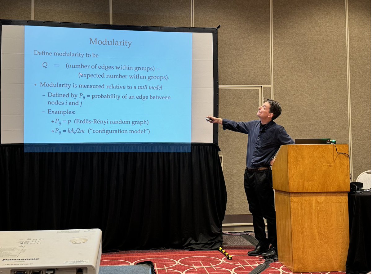 ... and the Leo P. Kadanoff Prize 2024 of the @APSphysics goes to ... Prof. Mark Newman 🎉 #apsmarch @ApsGsnp