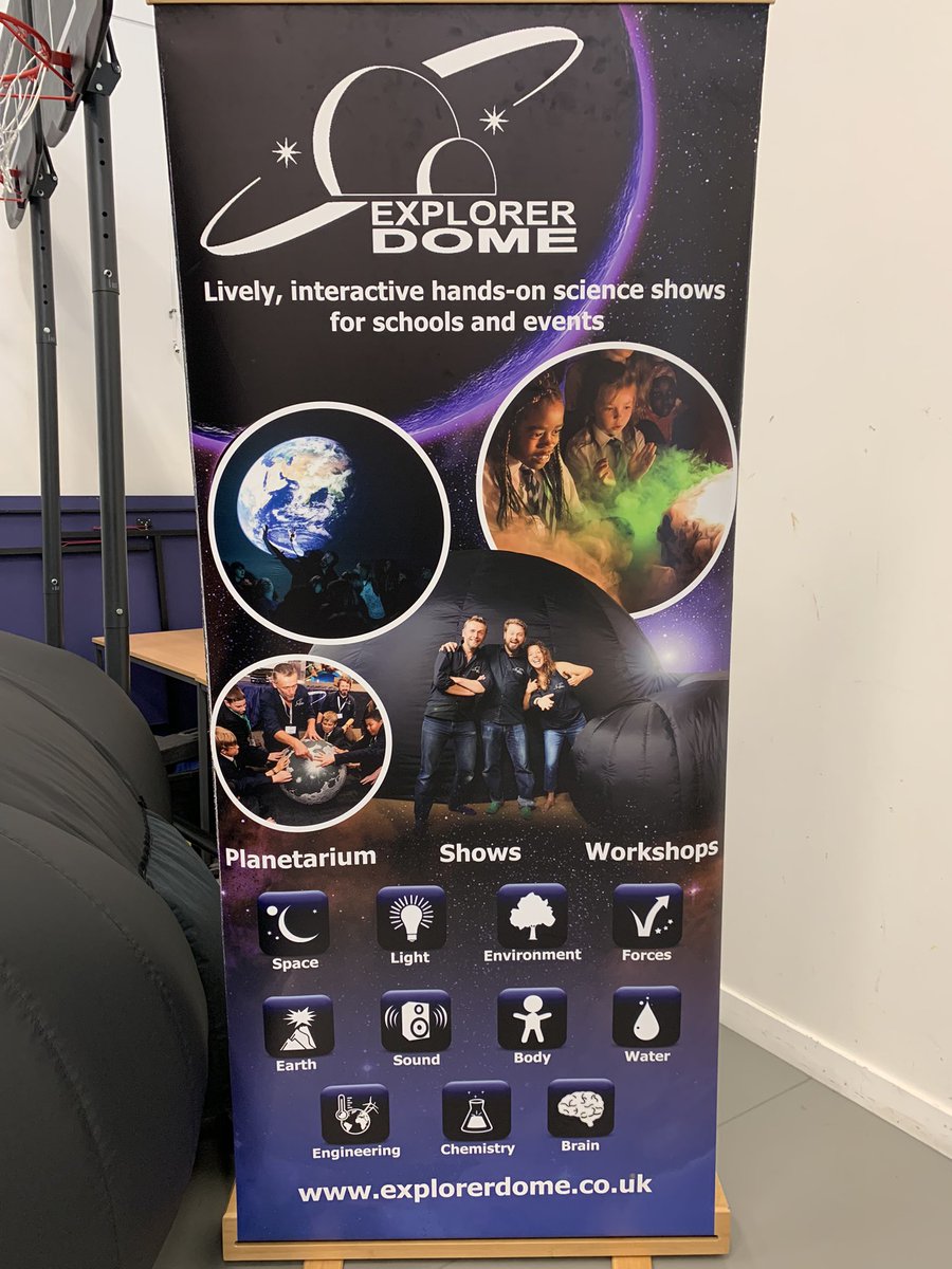 Springhallow had a special visit from the <a href="/ExplorerDome/">Explorer Dome</a> today! The children had an amazing time learning about planet Earth 🌍 #Science 
Thank you Explorer Dome!