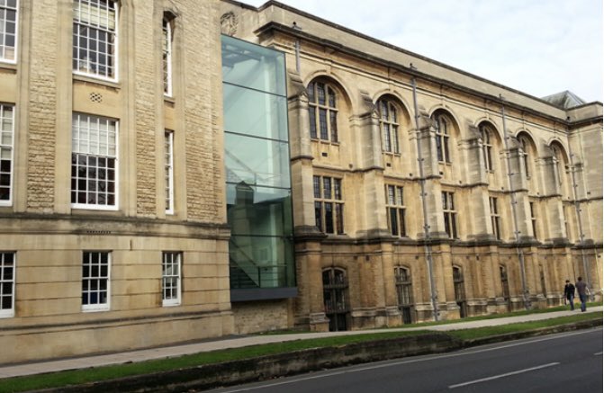 🚨 Here it is! Our @EthicsInAI Associate Professorship post in Law and Regulation in AI in association with @OxfordLawFac and @ReubenCollege. Deadline April 9th. my.corehr.com/pls/uoxrecruit…