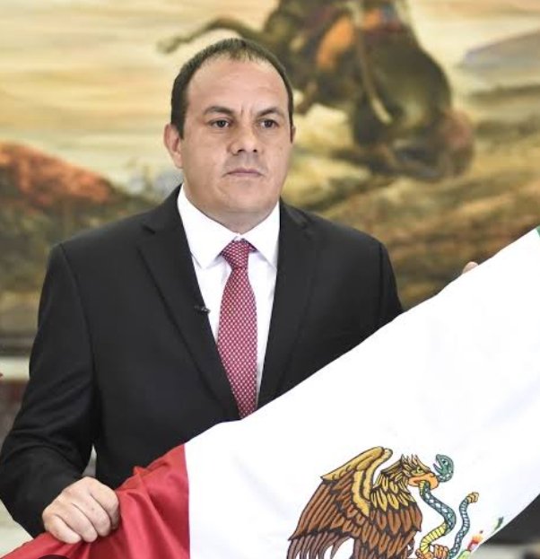 BRUNALDO61's tweet photo. Absolutamente falso que el ídolo de barro @cuauhtemocb10 quiera llegar a la Cámara de Diputados para tener fuero constituciónal, como siempre lo ha dicho, puede regresar al fútbol, sin embargo quiere ser Diputado para hacer las  leyes que beneficien al pueblo y no va a fallar. https://t.co/3lrpglqYrP