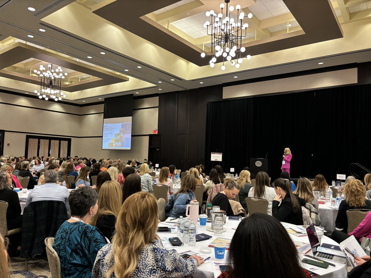 Wow! It’s a packed house at #BASAWomensConference! Thank you @BASA_Supt for bringing this amazing group together! #OhioEd #EdLeaders