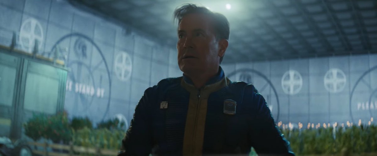 BlackLCult's tweet photo. Kyle MacLachlan in new "FALLOUT" series trailer. https://t.co/SiSxpNsAlA