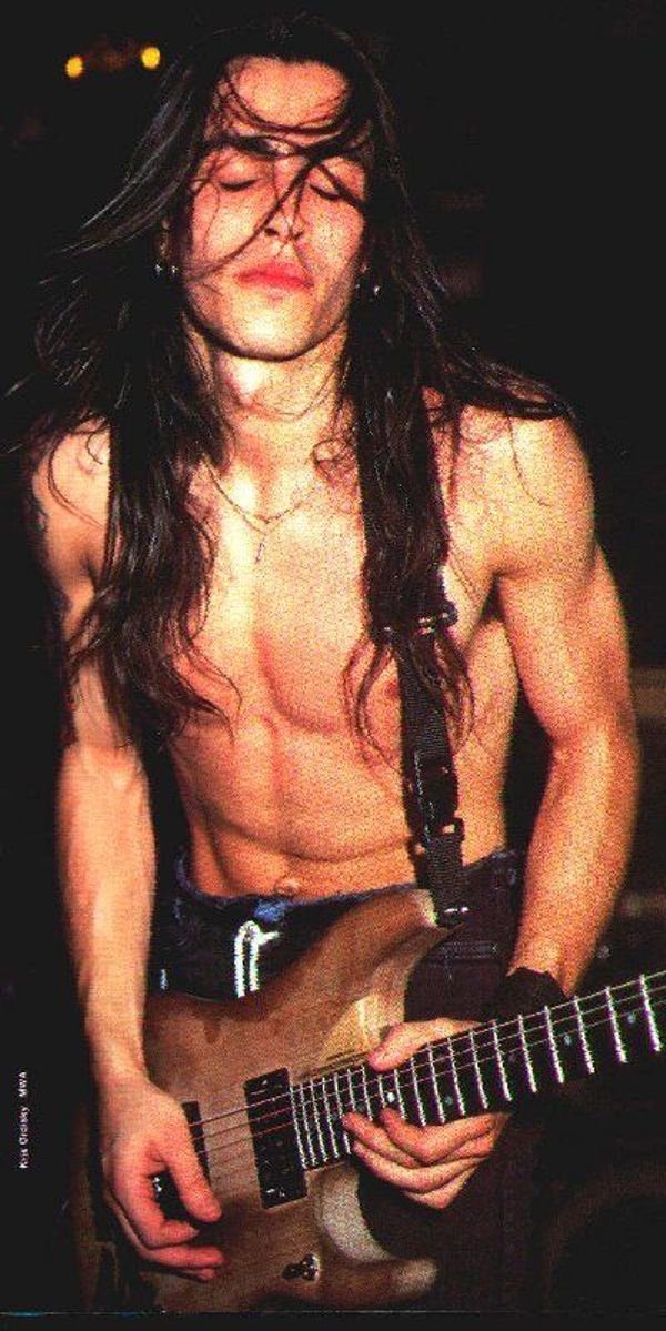 mrsmabuka's tweet photo. nothing to say just look at him? https://t.co/4M0wTdoyLp