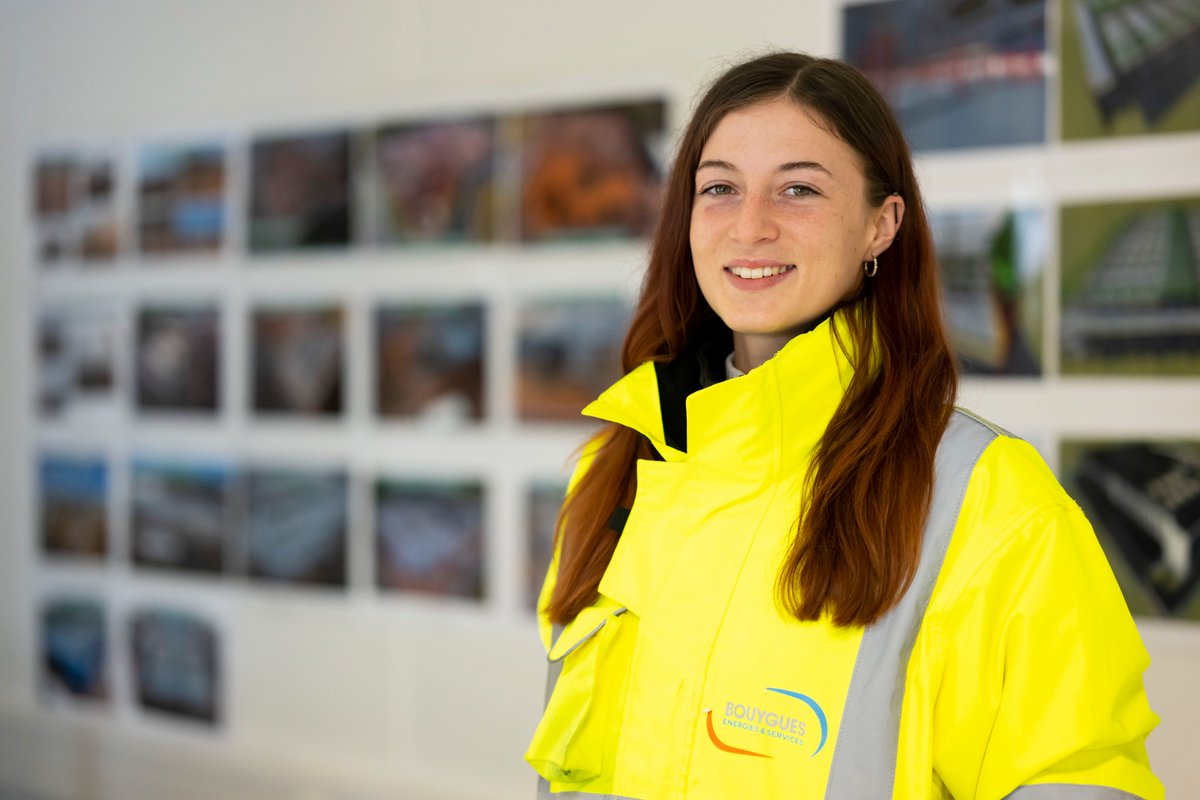 After studying construction and civil engineering Sophia has now gained a career with @Bouygues_ES ‘The course and the environment increased my potential as I got to meet professionals within the industry, it offered me the best route into a career.’ 👷‍♀️ coleggwent.ac.uk/employers