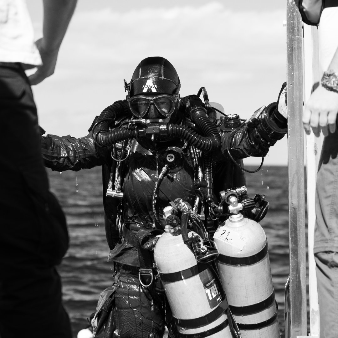DeepEngineered's tweet photo. A year since DEEP's Vanguard 001 Expedition! With experts from @UMmalta, we delivered a CCR dive training programme and a #marine science and #research diving course. We also conducted photogrammetry surveys of unsurveyed archaeological sites. #occupymare #makehumansaquatic https://t.co/5pF1mVJ5Gl