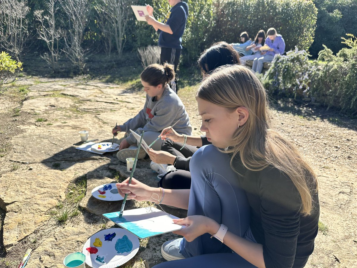 WAMS Europe Trip Art lesson in 🎨🖼️ Aix-en-Provence @WAMiddleSchool @DeeKoscik @WoodwardAcademy