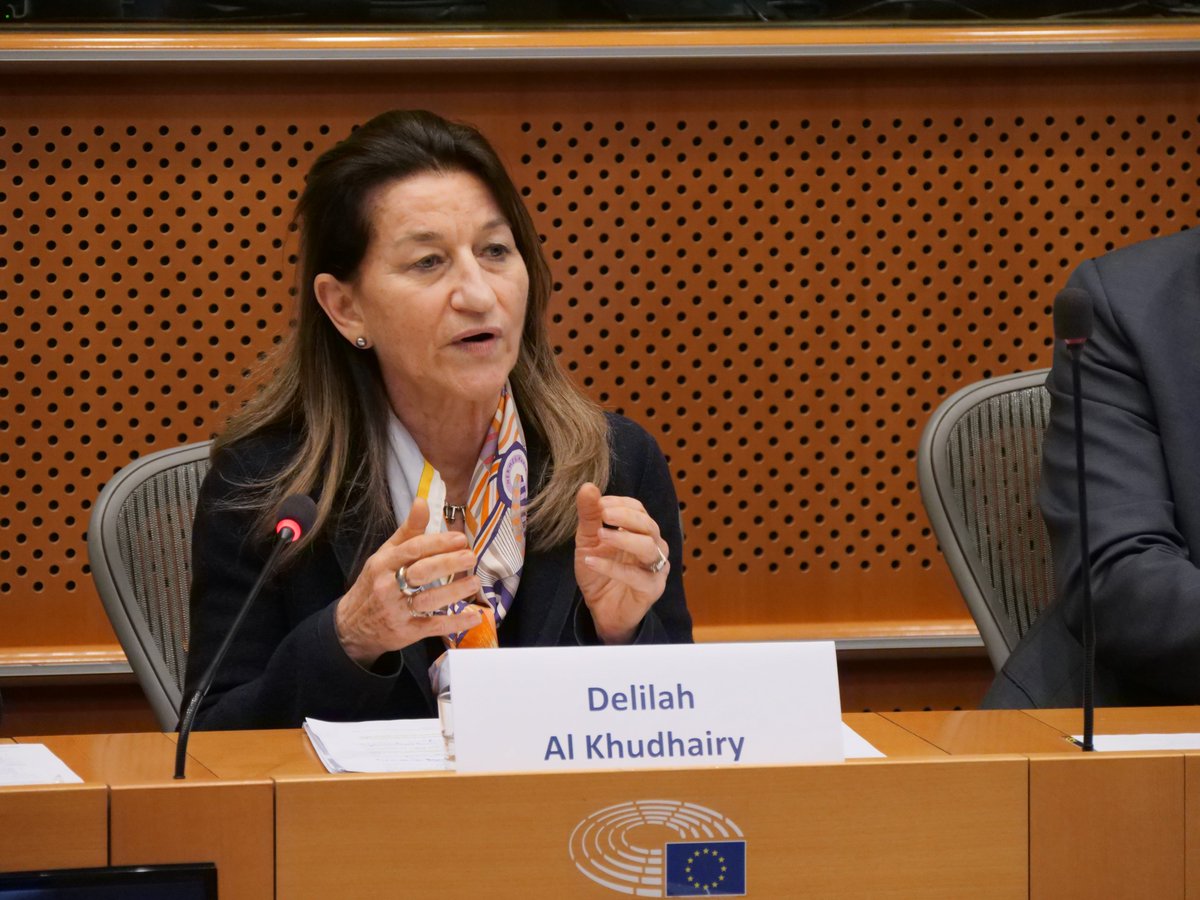 Underlining the need to involve blue stakeholders by design, Delilah Al Khudhairy, Director for Maritime Policy & Blue Economy @EU_MARE, presents 1st messages from the #EuropeanBlueForum, among them the importance of cumulative impacts & dialogues. ➡️Read: bit.ly/3IpMv8s