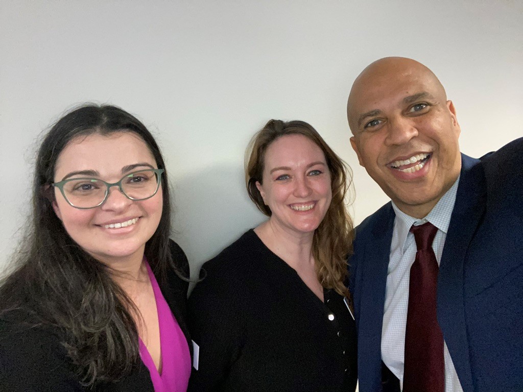 PCA-NJ's Nancy Oliveira and Eva Szmutko had the pleasure of meeting with @SenatorBooker in Washington, DC. We are grateful for the Senator's continued support of #HomeVisiting, and we reach more than 1,000 families in 13,000+ home visits annually in NJ. #HomeVisitingWorks