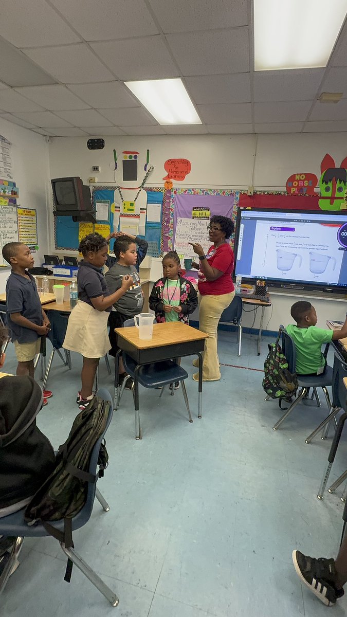 DareToLeadETO's tweet photo. Visit Myrtle Grove K8 Center to learn about Liquid Volume. You’ll be amazed at what Ms. C. Williams and her third graders can show you. 👀Check out that awesome anchor chart!#mindingmymath @MyrtleGroveK8 @trydiggs @SuptDotres @MarcusJ_ETO @ARodDASETO @AutlerRachel @MDCPSNorth https://t.co/Qs2fB9fZ10