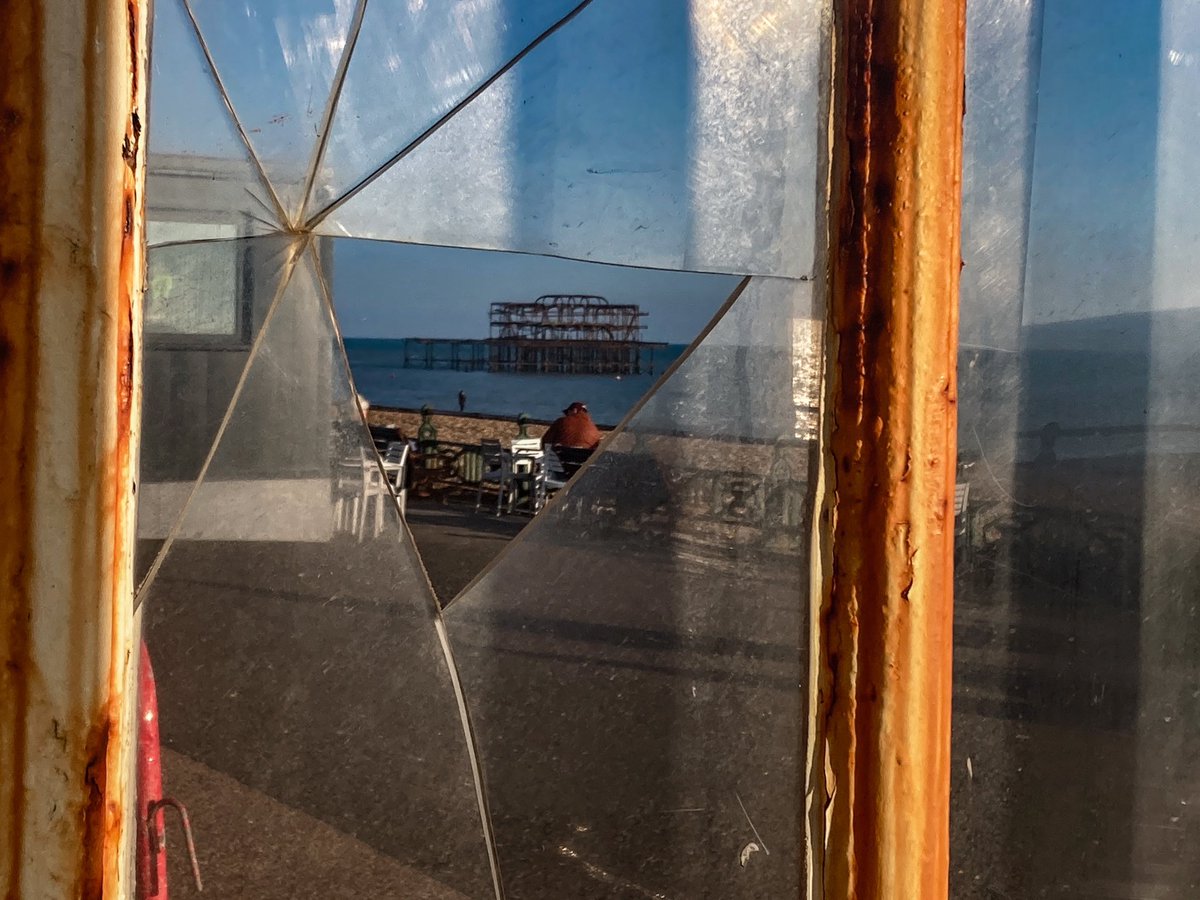 JonWelsh_'s tweet photo. #brighton #triangle https://t.co/KLmqwqAwW7