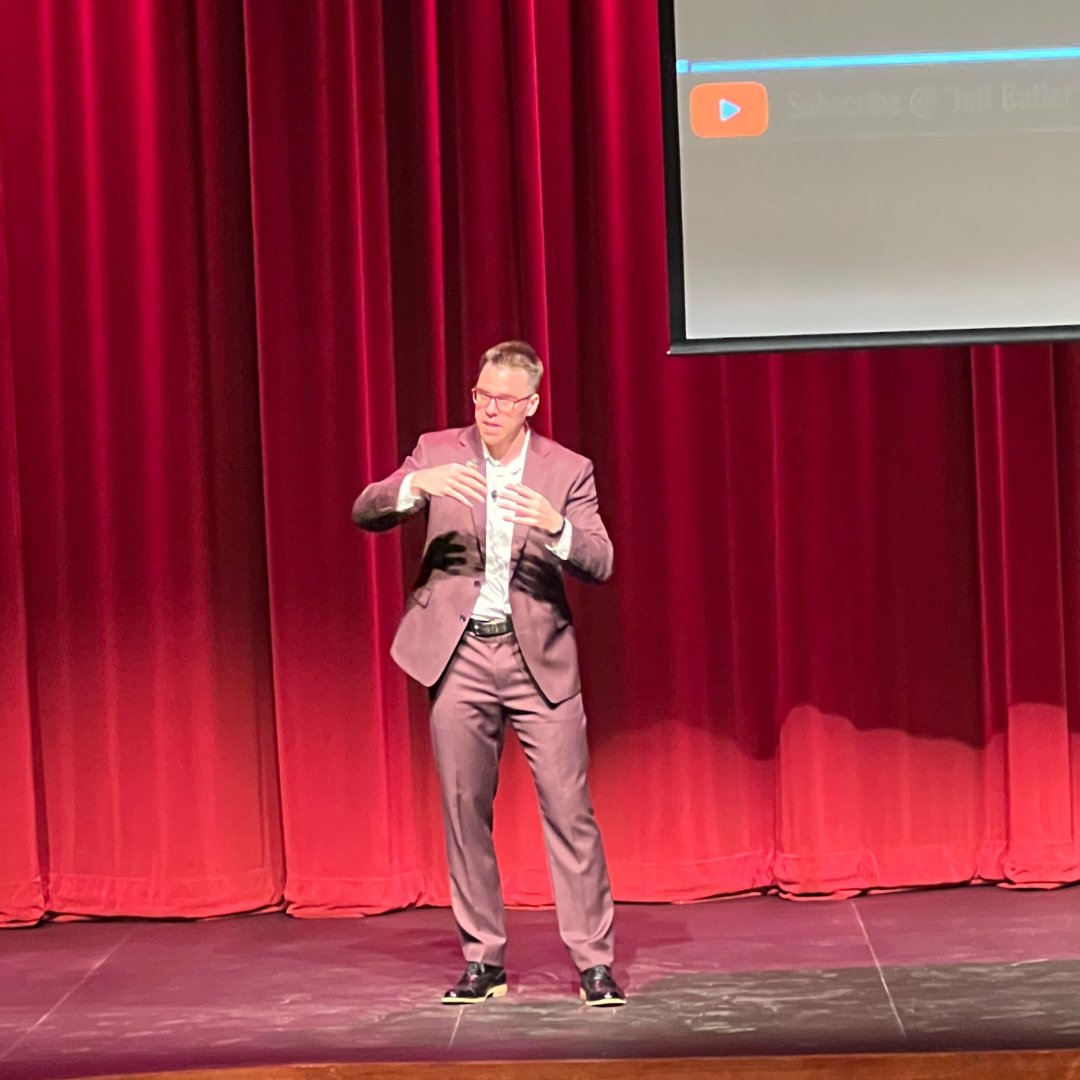 Cvetko Georgevich was able to represent Stellar Blue at the latest local events and catch up with NEWMA and fellow Oshkosh Chamber members.

Big thank you to all the sponsors involved!