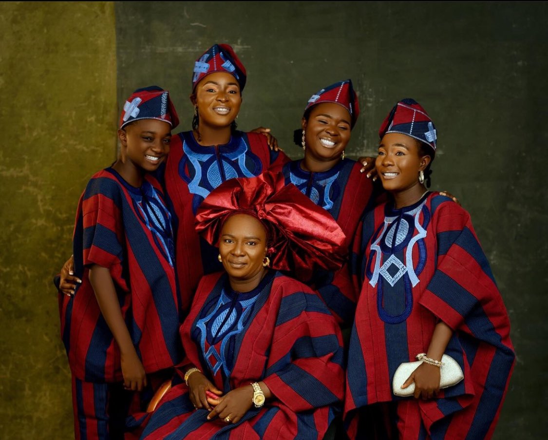 AlausaMD's tweet image. surrounded by love and laughter, there&apos;s no better place to be than with family❤️❤️❤️

Buju Olamide #NINmodification Ikeja GRA #Binance Access Bank Wizkid Al Nassr Victor Moses Gbavido MC Oluomo First Class Niger State