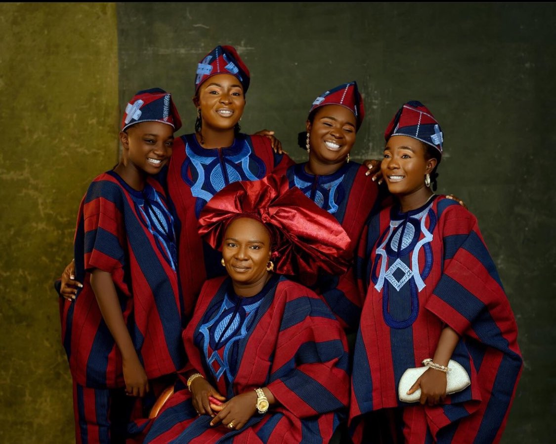 AlausaMD's tweet image. surrounded by love and laughter, there&apos;s no better place to be than with family❤️❤️❤️

Buju Olamide #NINmodification Ikeja GRA #Binance Access Bank Wizkid Al Nassr Victor Moses Gbavido MC Oluomo First Class Niger State