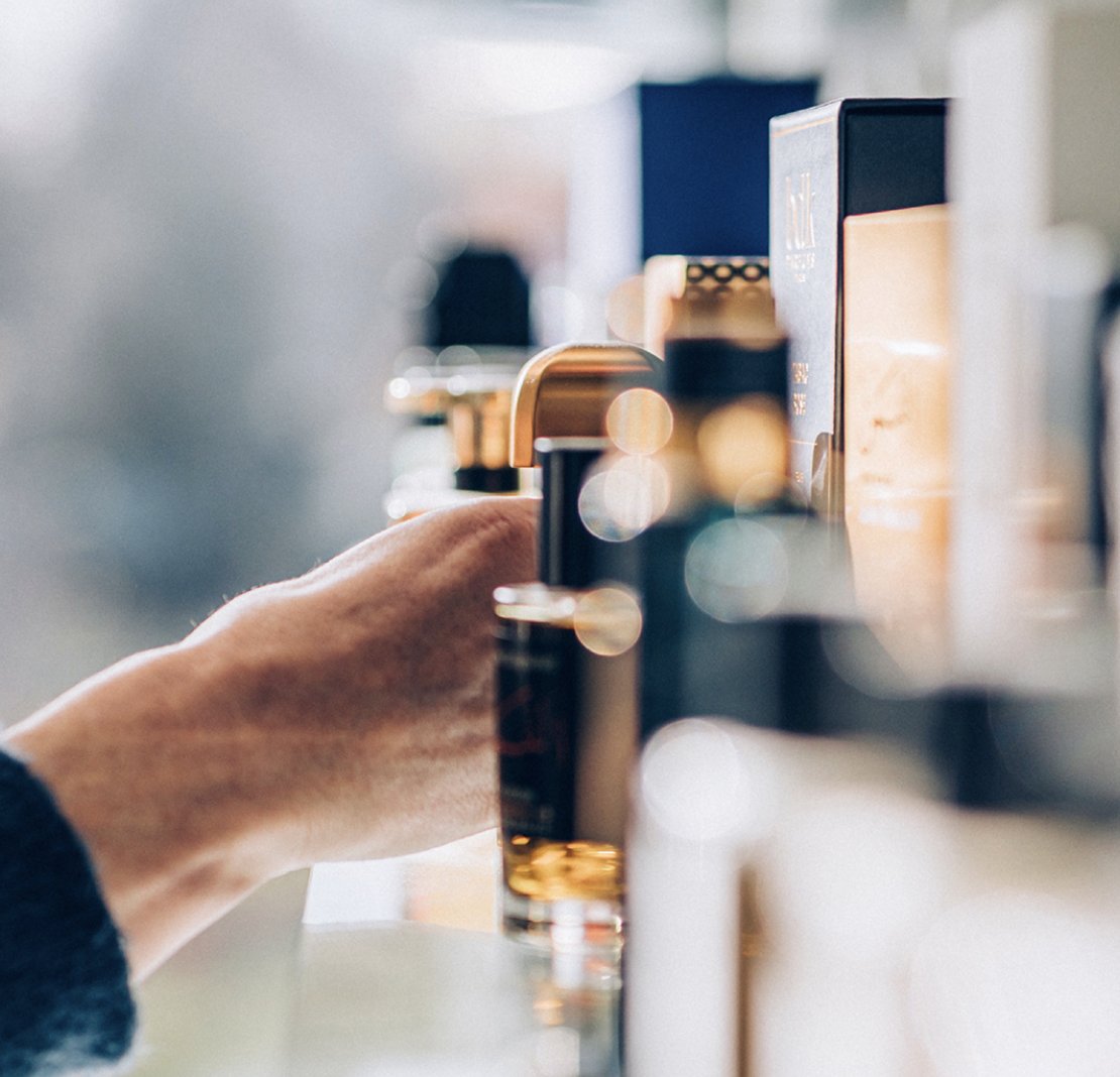 nezlarevue tweet media