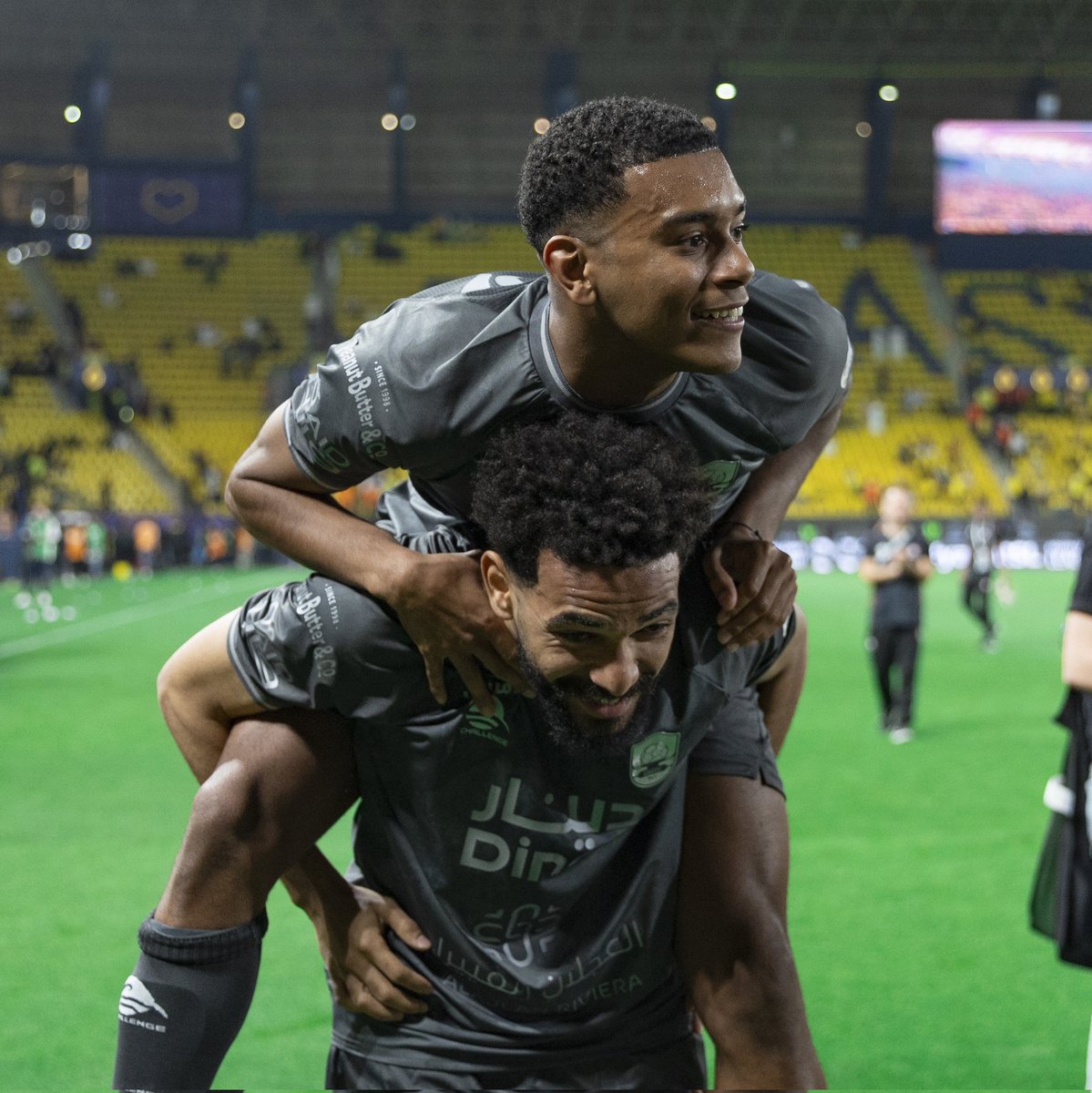 حان وقت الاحتفال <a href="/alraedclub/">نادي الرائد السعودي</a> 🔴⚫️