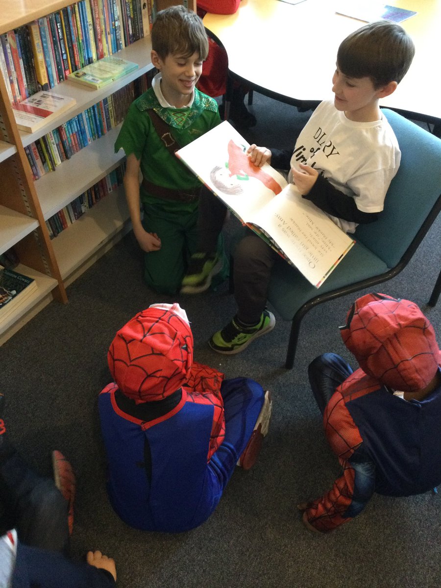 We loved reading to the younger children in the library today @HLC_Primary 📚