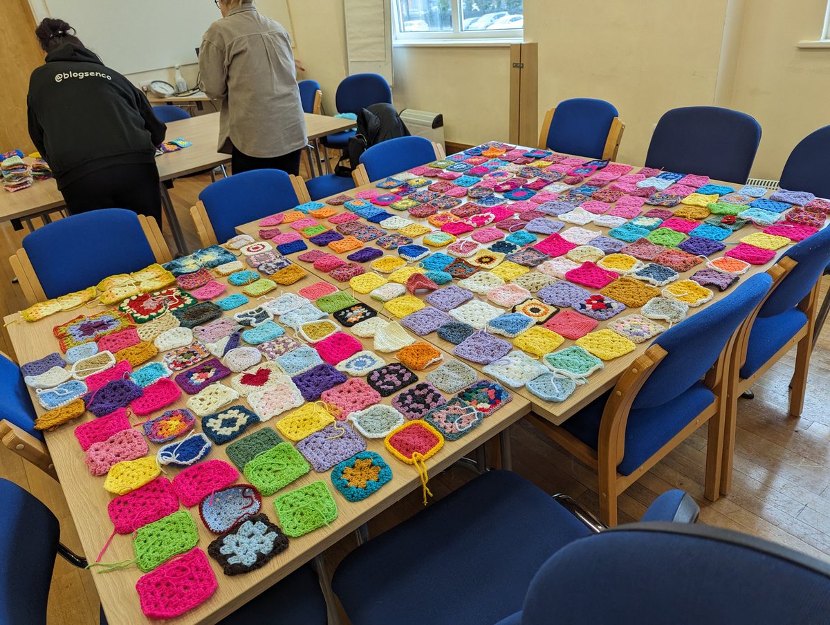 Absolutely loved meeting the #Pullupachair group today at The Link School. What a lush bunch of people with instance crocheting skills.

This project to raise the profile of rocketing school exclusion rates in England is so important @BlogSenco